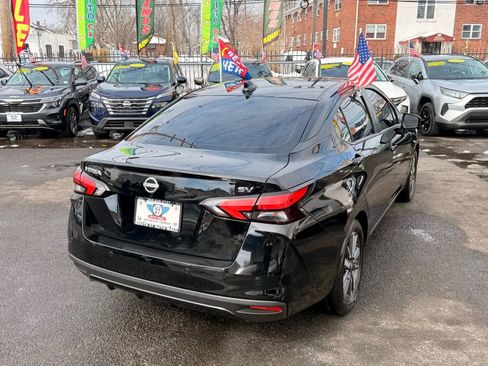 Used 2023 Nissan Versa SV image 7