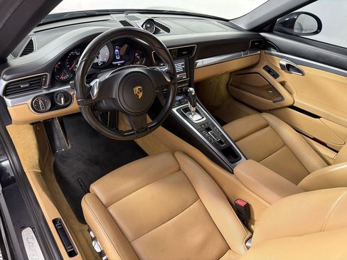 Certified 2016 Porsche 911 Targa 4S AWD/4WD image 4