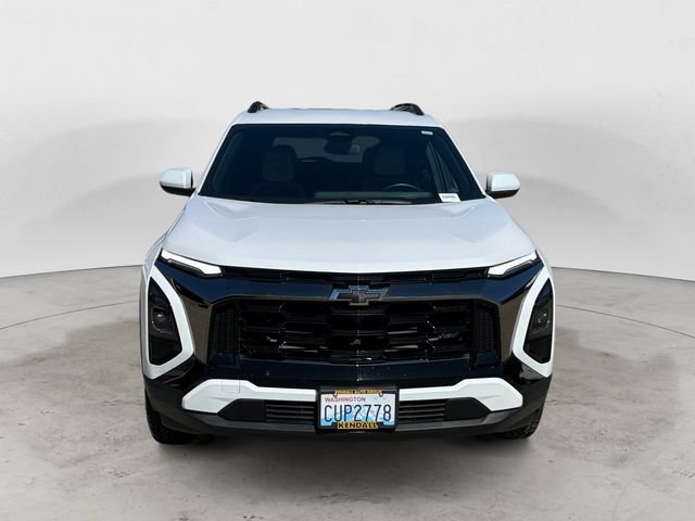 Used 2026 Chevrolet Equinox ACTIV w/ Convenience Package III AWD/4WD image 2
