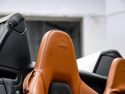 Used 2013 McLaren MP4-12C Spider image 58