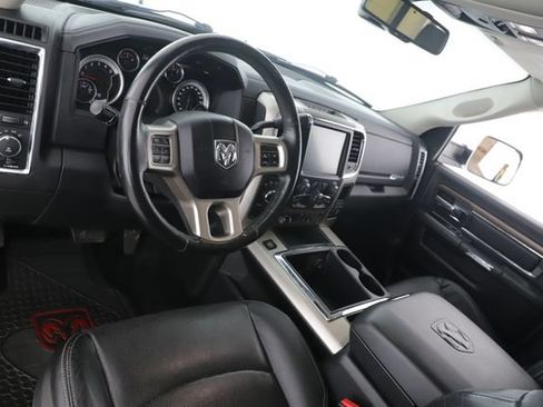 Used 2014 RAM 2500 Laramie w/ Convenience Group AWD/4WD image 18