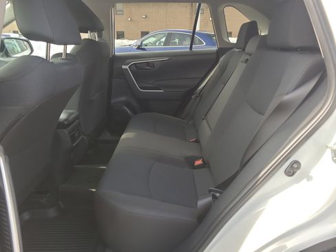 Certified 2023 Toyota RAV4 LE image 27