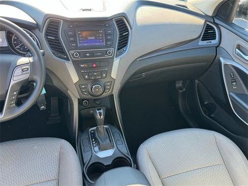 Used 2018 Hyundai Santa Fe Sport image 9