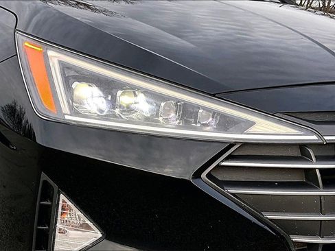 Used 2020 Hyundai Elantra Limited w/ Ultimate Package 03 image 29