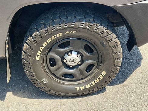 Used 2014 Toyota Tacoma 2WD Regular Cab image 8