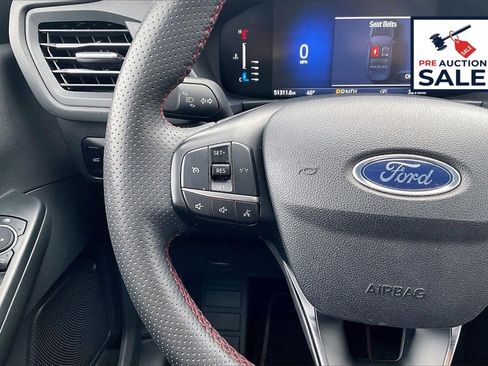 Used 2023 Ford Escape ST-Line image 18