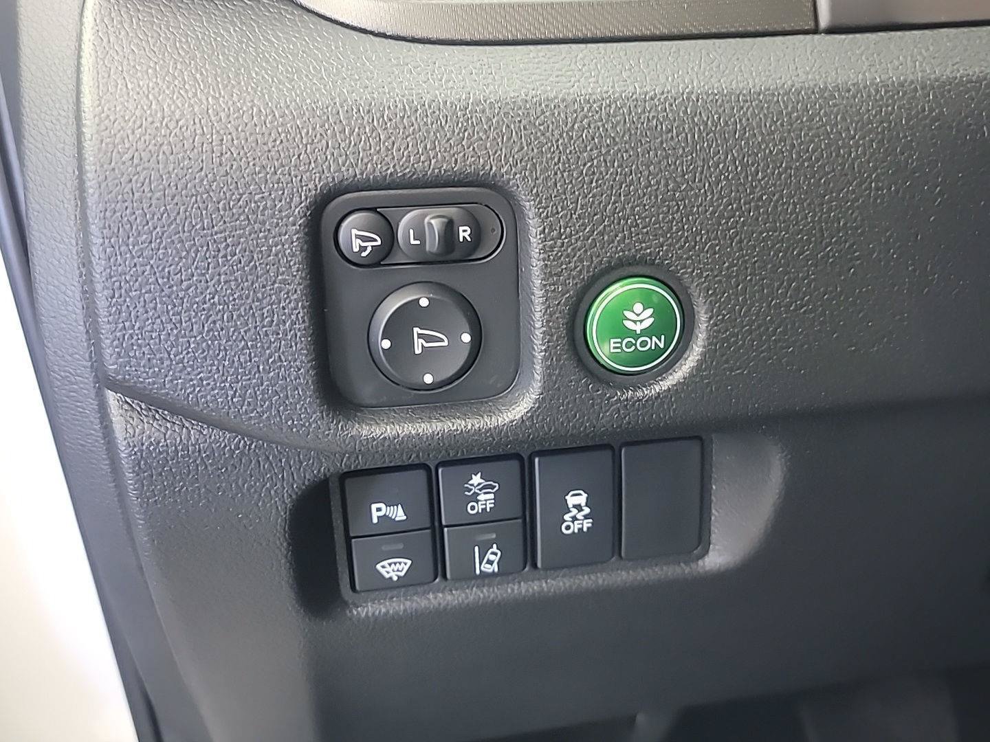 Certified 2025 Honda Passport TrailSport image 37