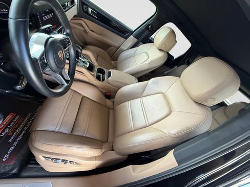 Used 2019 Porsche Cayenne AWD/4WD image 13