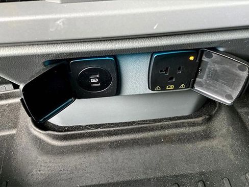 Used 2024 Ford F150 XLT w/ Equipment Group 302A MID image 17