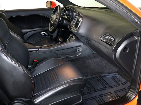 Used 2016 Dodge Challenger R/T Scat Pack RWD image 30