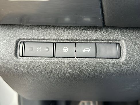 Certified 2023 Nissan Pathfinder SL w/ SL Premium Package image 15