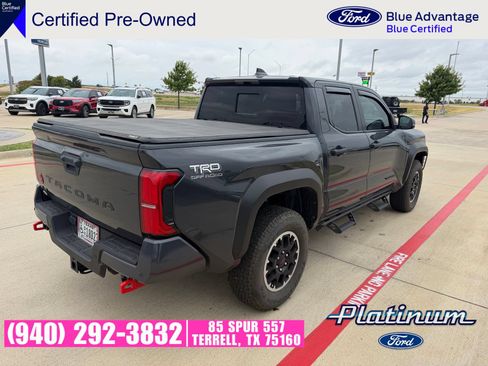 Used 2025 Toyota Tacoma TRD Off-Road w/ TRD Off Road Upgrade Package AWD/4WD image 7