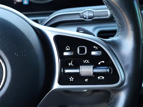 Used 2020 Mercedes-Benz GLE 350 4MATIC image 34