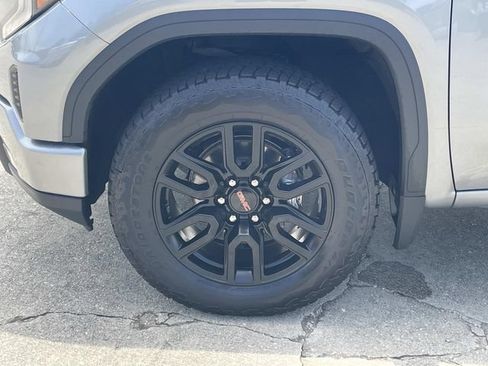Used 2023 GMC Sierra 1500 Elevation AWD/4WD image 7