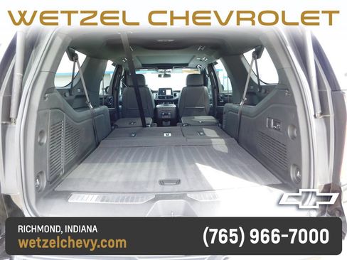 Certified 2022 Chevrolet Suburban RST w/ Luxury Package AWD/4WD image 32