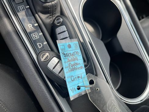 Used 2024 Nissan Altima 2.5 SV FWD image 10