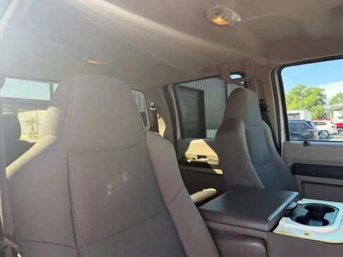 Used 2010 Ford F250 XL AWD/4WD image 28