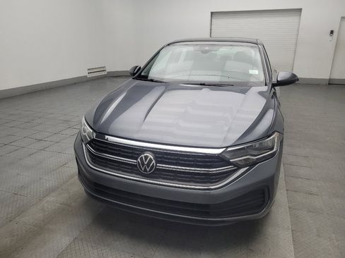 Used 2024 Volkswagen Jetta SE w/ Panoramic Sunroof Package FWD image 15