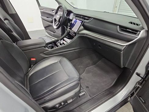 Used 2022 Jeep Grand Cherokee L Limited AWD/4WD image 41