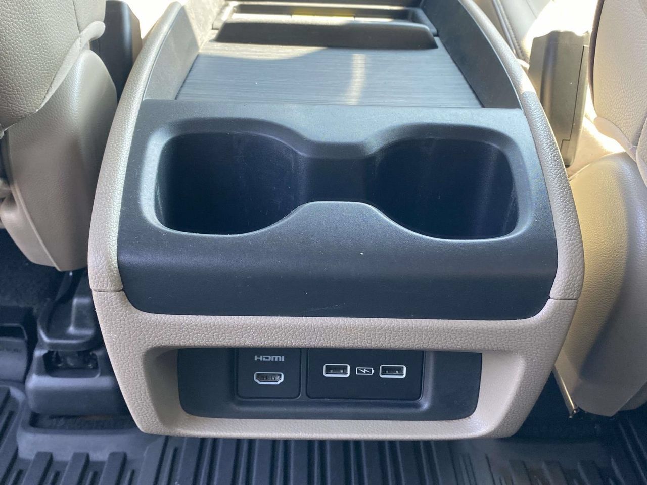 Used 2022 Honda Odyssey Elite image 22