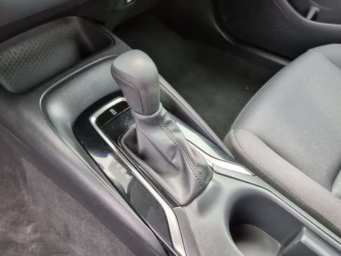 Used 2024 Toyota Corolla LE FWD image 19