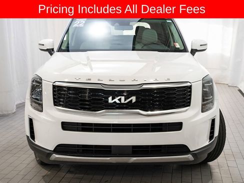 Used 2022 Kia Telluride S AWD/4WD image 2
