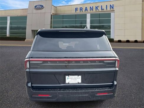 New 2025 Lincoln Navigator L Reserve w/ Jet Appearance Package image 6