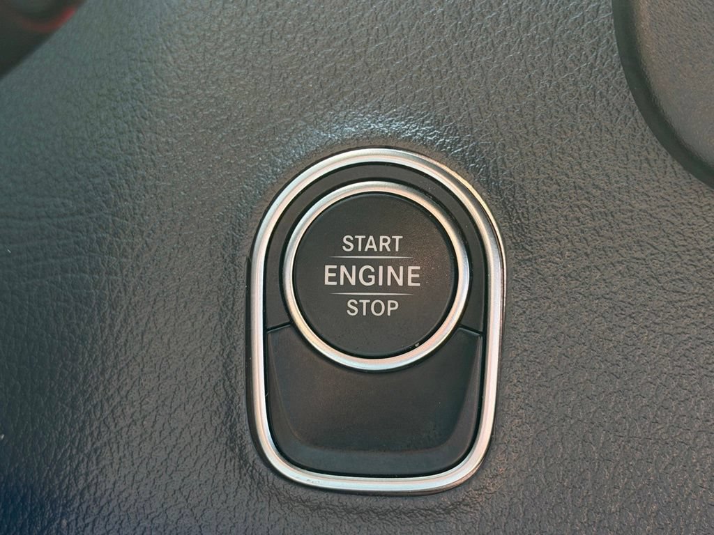 Used 2024 Mercedes-Benz Sprinter 2500 image 18
