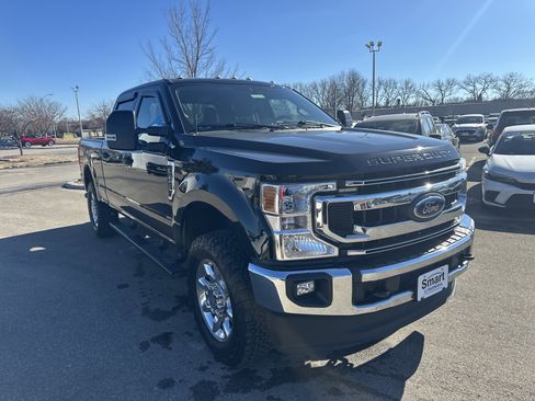 Used 2020 Ford F250 XLT w/ XLT Value Package image 2