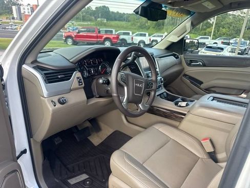 Used 2017 GMC Yukon SLT w/ Premium Edition RWD image 10