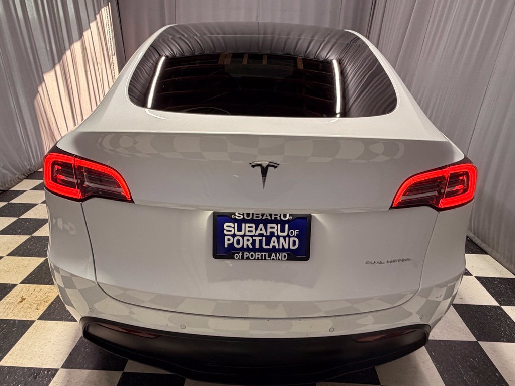 Used 2022 Tesla Model Y Long Range AWD/4WD image 5
