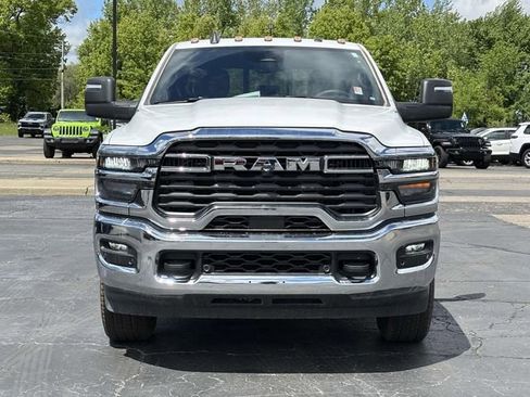 New 2025 RAM 2500 Tradesman image 25