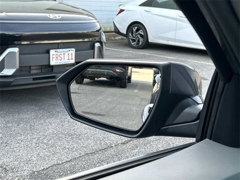 Certified 2025 Hyundai Elantra SEL image 35