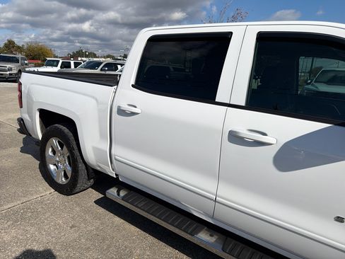 Used 2015 Chevrolet Silverado 1500 LT w/ LT Convenience Package image 9