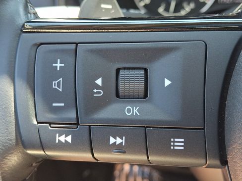 Certified 2024 Nissan Pathfinder SL w/ SL Premium Package AWD/4WD image 24
