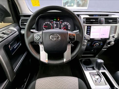 Used 2022 Toyota 4Runner SR5 image 5