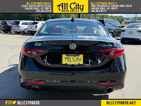Used 2019 Alfa Romeo Giulia RWD image 6