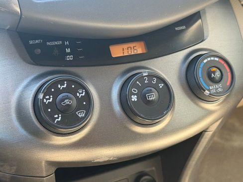 Used 2012 Toyota RAV4 4WD w/ Upgrade Value Pkg image 13