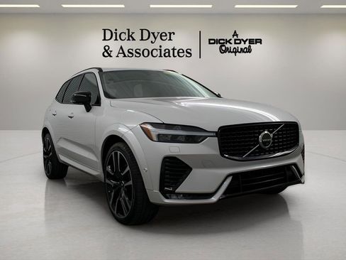 Certified 2023 Volvo XC60 B5 Ultimate w/ Climate Package image 1