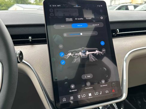 New 2025 Volvo EX90 Ultra image 29