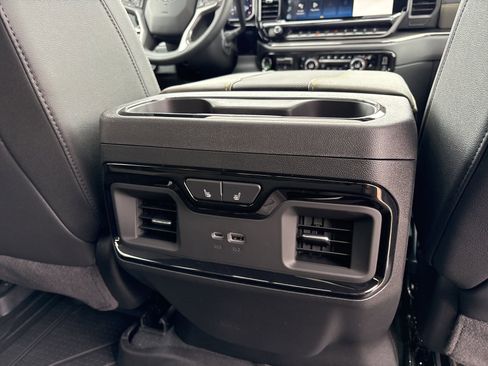 New 2026 Chevrolet Silverado 2500 ZR2 image 19