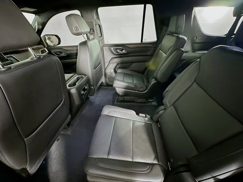 Used 2021 Chevrolet Tahoe Z71 w/ Z71 Signature Package image 29