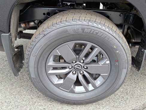 New 2026 Nissan Frontier SV w/ Black Accent Package image 5