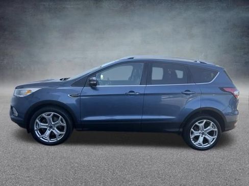 Used 2018 Ford Escape Titanium w/ Ford Safe & Smart Package FWD image 11