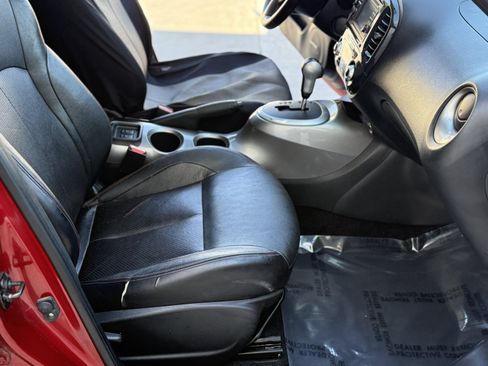 Used 2013 Nissan Juke SL FWD image 32