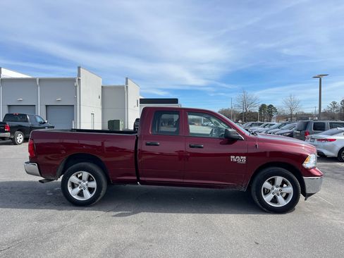 Used 2024 RAM 1500 Classic SLT image 10