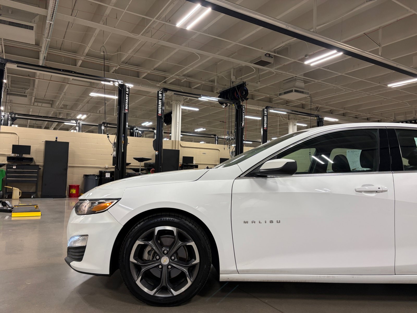 Used 2022 Chevrolet Malibu LT FWD image 10