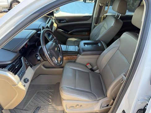 Used 2019 Chevrolet Suburban Premier image 11