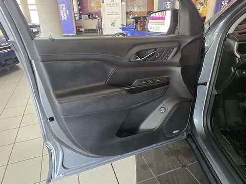 Used 2021 GMC Acadia AT4 w/ Technology Package AWD/4WD image 7