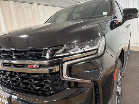 Certified 2022 Chevrolet Tahoe Z71 w/ Luxury Package AWD/4WD image 13